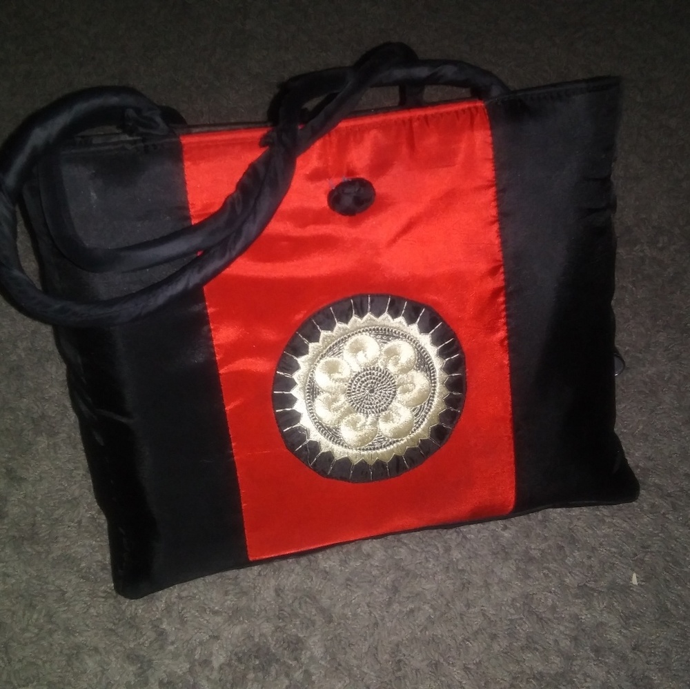 Tote bag